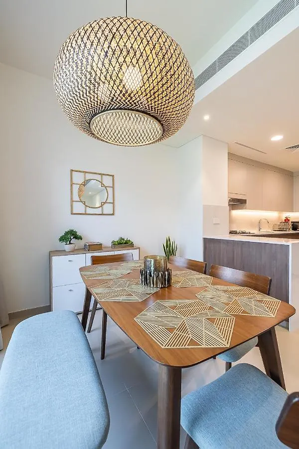 ドバイ Townhouse With Garden I Tilal Al Ghaf I Newly Furnishedヴィラ 0*,